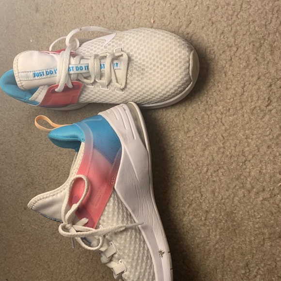 Air Max Bella TR 2 - Picture 3 of 4